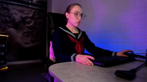 Snapshot of aphexqueen chatting on 02/09/26, 09:13 APHEX QUEEN online show from 02/09/26, 09:13