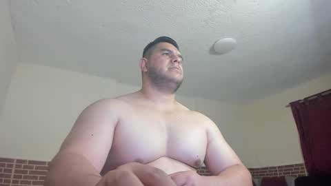 Snapshot of apholov chatting on 10/19/25, 09:32 follow me here you find me online show from 10/19/25, 09:32