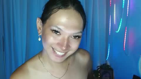Snapshot of aphr0dite_x chatting on 05/04/26, 01:18 Roman Goddess online show from 05/04/26, 01:18