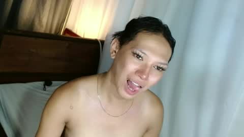 Snapshot of aphr0dite_x chatting on 06/16/26, 04:15 Roman Goddess online show from 06/16/26, 04:15