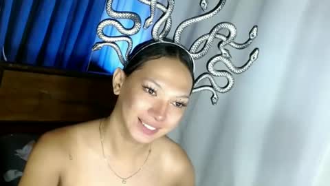Snapshot of aphr0dite_x chatting on 06/23/26, 02:53 Roman Goddess online show from 06/23/26, 02:53