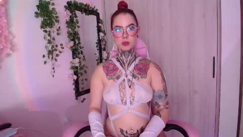 aphrodite__bloom online show from 04/28/26, 10:37