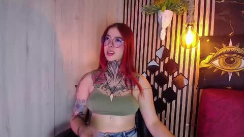 Snapshot of aphrodite__bloom chatting on 05/08/26, 10:15 aphrodite__bloom online show from 05/08/26, 10:15