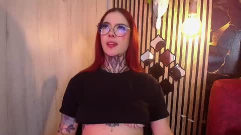 Snapshot of aphrodite__bloom chatting on 07/23/26, 11:46 aphrodite__bloom online show from 07/23/26, 11:46