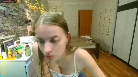 Aphrodite online show from 05/11/26, 04:04