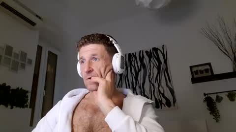 apollobest77 online show from 02/13/25, 08:03