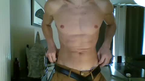 Snapshot of apollonfitx_69 chatting on 03/12/25, 02:12 apollonfitx_69 online show from 03/12/25, 02:12