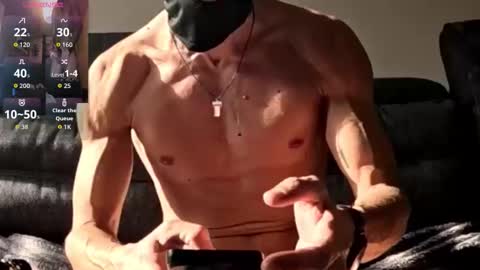 Snapshot of apollonfitx_69 chatting on 11/30/25, 12:31 apollonfitx_69 online show from 11/30/25, 12:31