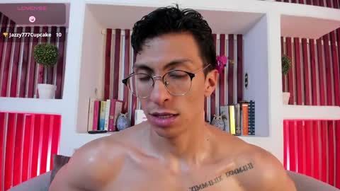 apolo_crus online show from 04/30/26, 04:41