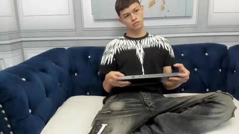   online show from 03/01/26, 02:57