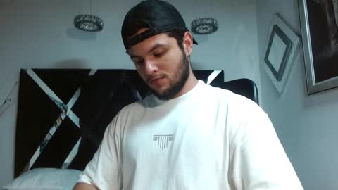 Snapshot of apolo_klein1 chatting on 10/10/25, 07:51 Apolo online show from 10/10/25, 07:51