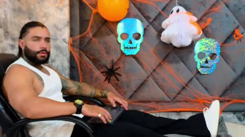 Apolo online show from 10/10/25, 11:15