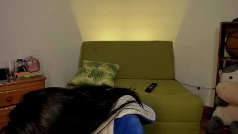 Snapshot of apolorising_ chatting on 10/02/25, 02:18 Lola  Apolo online show from 10/02/25, 02:18