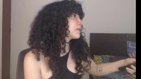 Snapshot of apolosbitch chatting on 01/17/26, 04:11 Nix online show from 01/17/26, 04:11