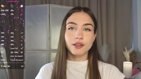 Vicki online show from 09/15/25, 09:09