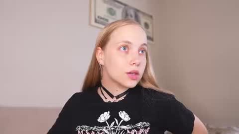  REYNA  my friend   online show from 06/26/26, 03:27