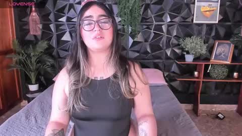 apprilfoxx online show from 10/01/25, 03:07