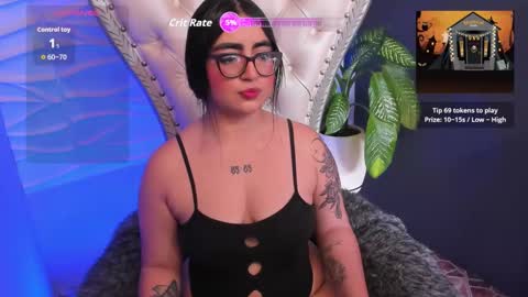 apprilfoxx online show from 10/19/25, 04:07