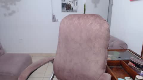 apprilfoxx online show from 11/12/25, 03:45