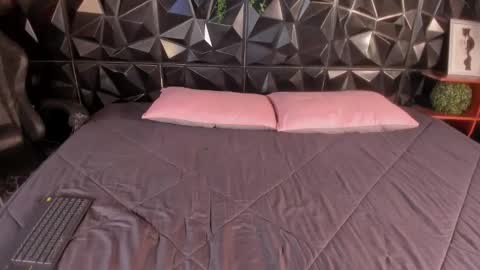 apprilfoxx online show from 02/25/26, 02:16