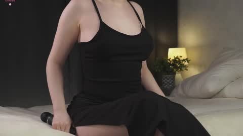 Snapshot of approche_toi_petite chatting on 03/07/26, 01:41 Meghan online show from 03/07/26, 01:41