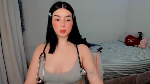 aprettyface1 online show from 12/18/24, 11:19