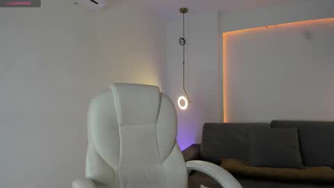 April online show from 03/12/25, 10:26