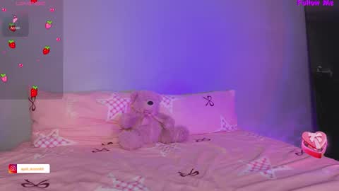 Snapshot of april_kampf_ chatting on 02/12/26, 11:33 April online show from 02/12/26, 11:33