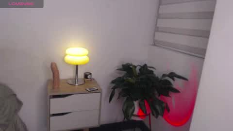 Snapshot of april_sutra chatting on 06/21/26, 01:08 April Sutra online show from 06/21/26, 01:08