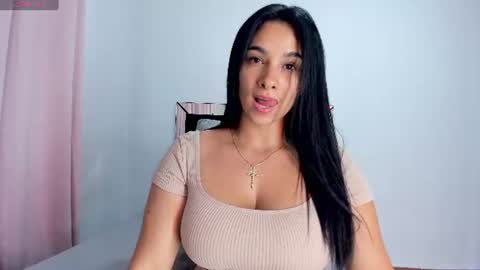 Snapshot of apriladamson_ chatting on 06/27/26, 03:00 April online show from 06/27/26, 03:00