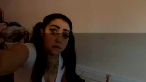 Snapshot of aprilanna chatting on 12/05/24, 03:28 AnnaApril420 online show from 12/05/24, 03:28