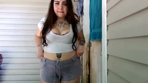 Snapshot of aprilanna chatting on 09/17/25, 05:03 AnnaApril420 online show from 09/17/25, 05:03