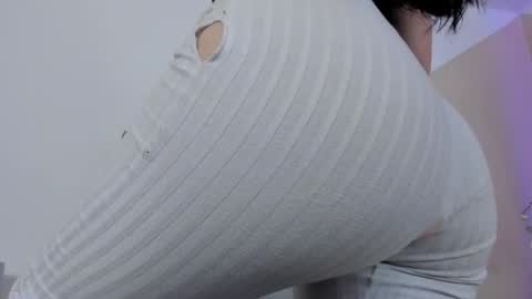 Cris online show from 12/28/24, 10:34