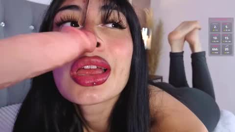 Cris online show from 11/03/25, 12:28