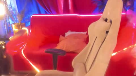 Snapshot of aprill_o_nill chatting on 03/08/26, 10:08 aprill_o_nill online show from 03/08/26, 10:08