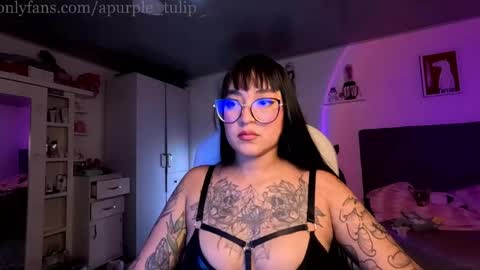      online show from 05/06/26, 01:47