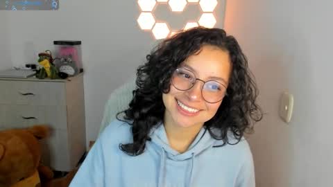 aqua emilly online show from 12/22/25, 11:13