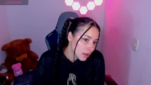 Snapshot of aqua_emilly chatting on 04/06/26, 11:38 aqua emilly online show from 04/06/26, 11:38