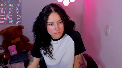 Snapshot of aqua_emilly chatting on 04/07/26, 11:48 aqua emilly online show from 04/07/26, 11:48