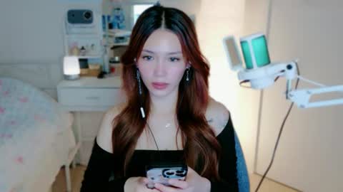 Snapshot of aqua_qt chatting on 06/30/26, 02:45 aqua_qt online show from 06/30/26, 02:45