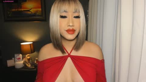 Snapshot of aqueenofcumxx chatting on 12/09/24, 12:12 Alicia online show from 12/09/24, 12:12