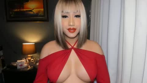 Snapshot of aqueenofcumxx chatting on 03/01/25, 07:04 Alicia online show from 03/01/25, 07:04