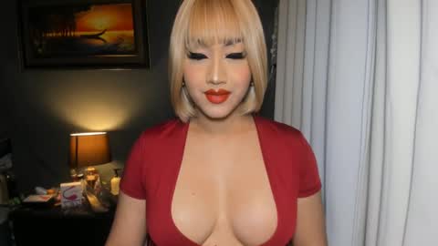 Snapshot of aqueenofcumxx chatting on 03/09/25, 05:06 Alicia online show from 03/09/25, 05:06