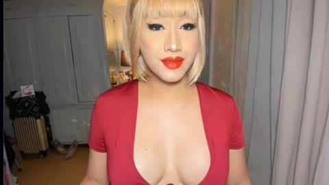 Snapshot of aqueenofcumxx chatting on 09/13/25, 06:08 Alicia online show from 09/13/25, 06:08