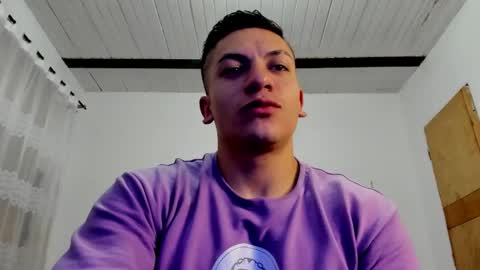 Snapshot of aquiles_51 chatting on 12/16/24, 11:28 Jonathan online show from 12/16/24, 11:28