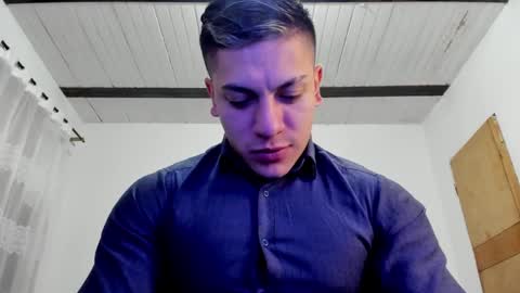 Snapshot of aquiles_51 chatting on 01/07/25, 11:35 Jonathan online show from 01/07/25, 11:35
