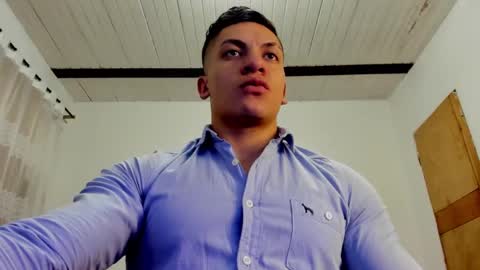 Snapshot of aquiles_51 chatting on 01/16/25, 02:41 Jonathan online show from 01/16/25, 02:41