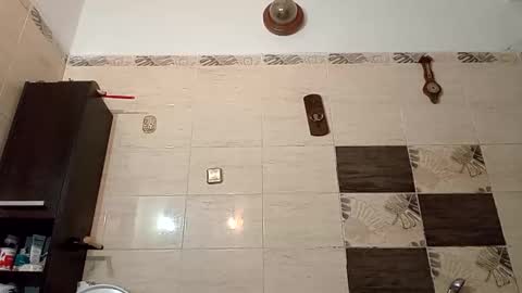 Snapshot of aquinn2000 chatting on 12/02/25, 06:19 aquinn2000 online show from 12/02/25, 06:19