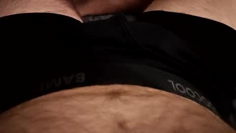 Snapshot of aqxz1010 chatting on 01/14/26, 02:39 aqxz1010 online show from 01/14/26, 02:39