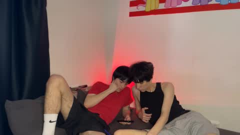 Snapshot of ar1zze chatting on 01/18/26, 09:02 zik and kris online show from 01/18/26, 09:02